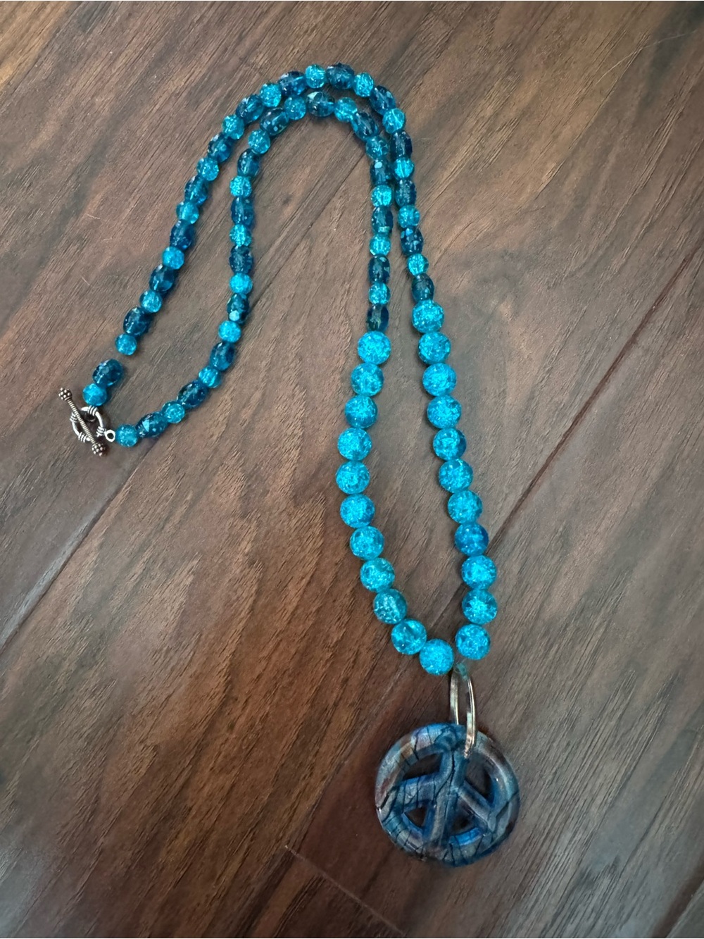 Blue Beaded GORGEOUS HEAVY VIN Peace Pendant Necklace - Unbranded Women Jewelry